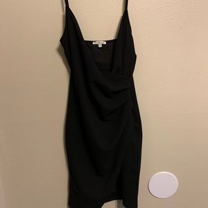 V neck strapped dress!
